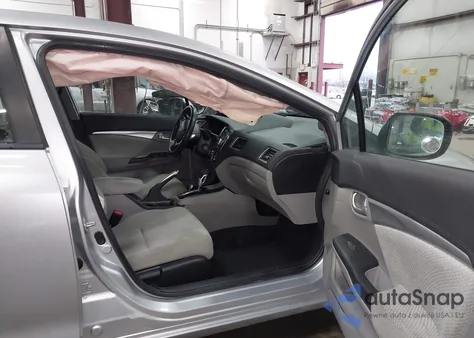 2013 Honda Civic Hybrid z USA, uszkodzony, nr VIN 19XFB4F27DE202805